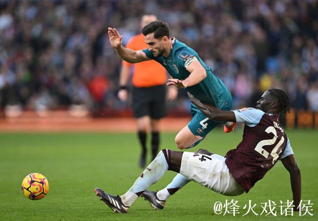 拉门斯vs伯恩茅斯全场数据：扑救5，禁区内扑救4，夺回球权7