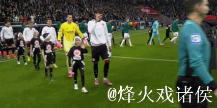 法兰克福1-0奥格斯堡,堂安律制胜,马西马、班 法兰克福1-0奥格斯堡,堂安律制胜,马西马、班